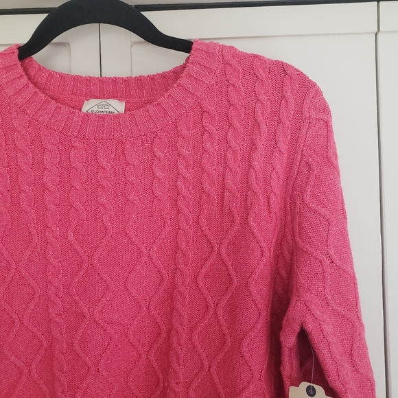 NWT St Johns Bay Pink Cable Knit Crewneck Sweater size Medium - Picture 2 of 6